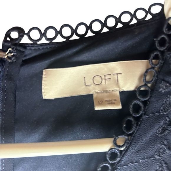 LOFT Navy Eyelet Embroidered Sleeveless Dress Size 12 - Picture 11 of 13